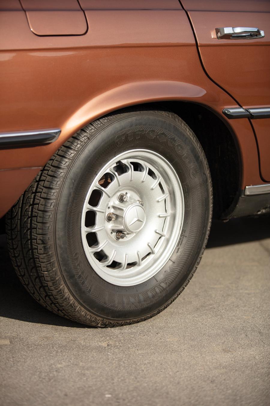 Колеса Mercedes-Benz 450 SEL 6.9 (W116) 1979 года  (фото 26 из 36)